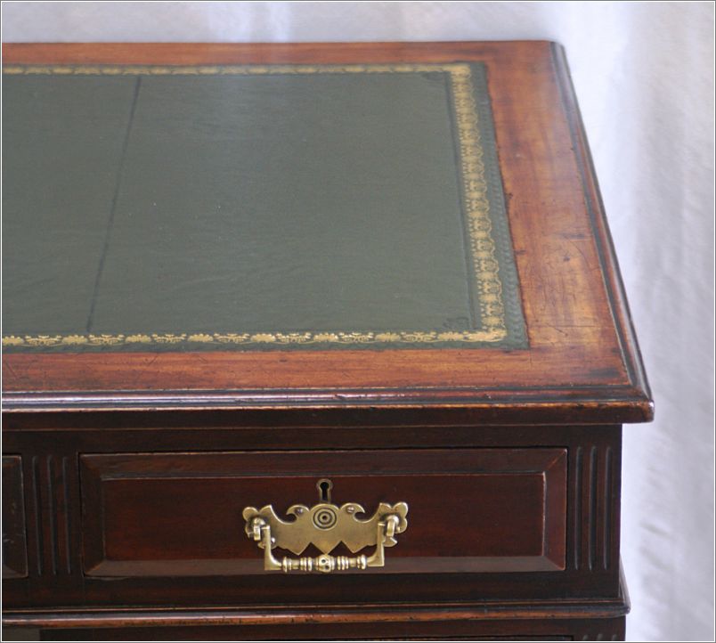 2052 Antique Mahogany Pedestal Desk (6)